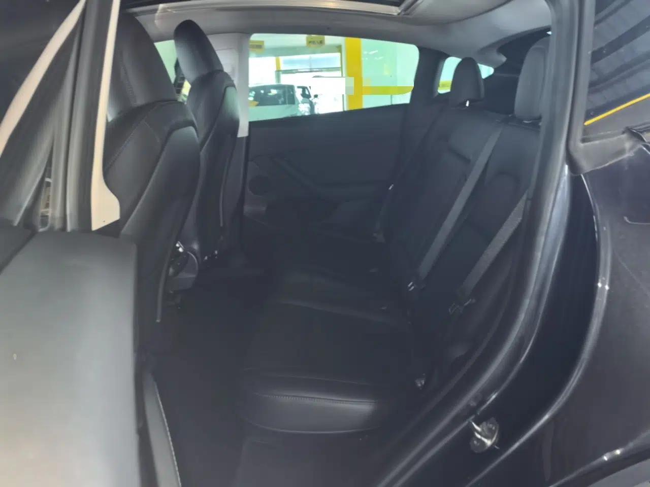 Tesla Model Y 2024 Rear-Wheel-Drive Version — миниатюра 30