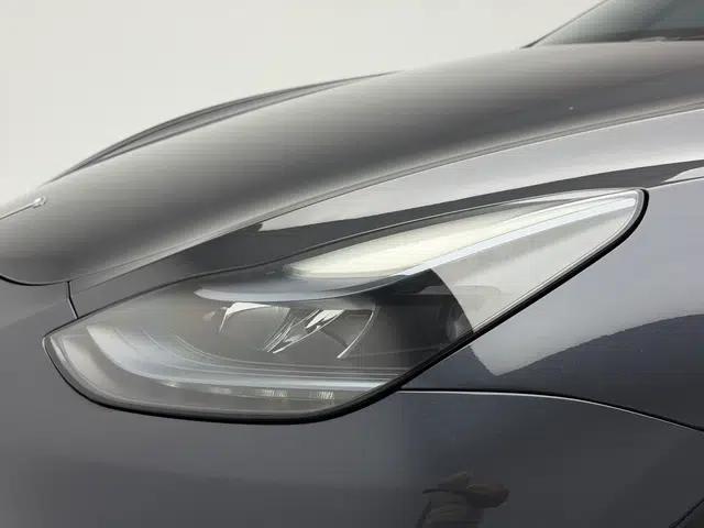 Tesla Model Y 2024 Rear-Wheel-Drive Version — миниатюра 8