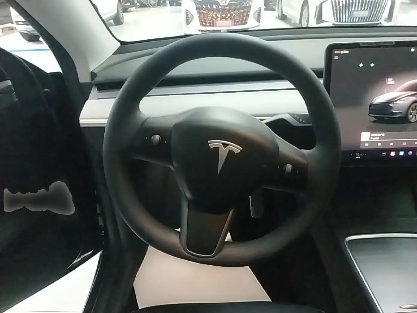 Tesla Model Y 2024 Rear-Wheel-Drive Version — миниатюра 13