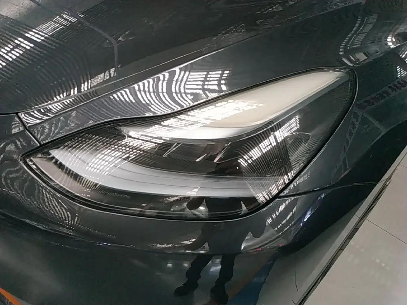 Tesla Model Y 2024 Rear-Wheel-Drive Version — миниатюра 8