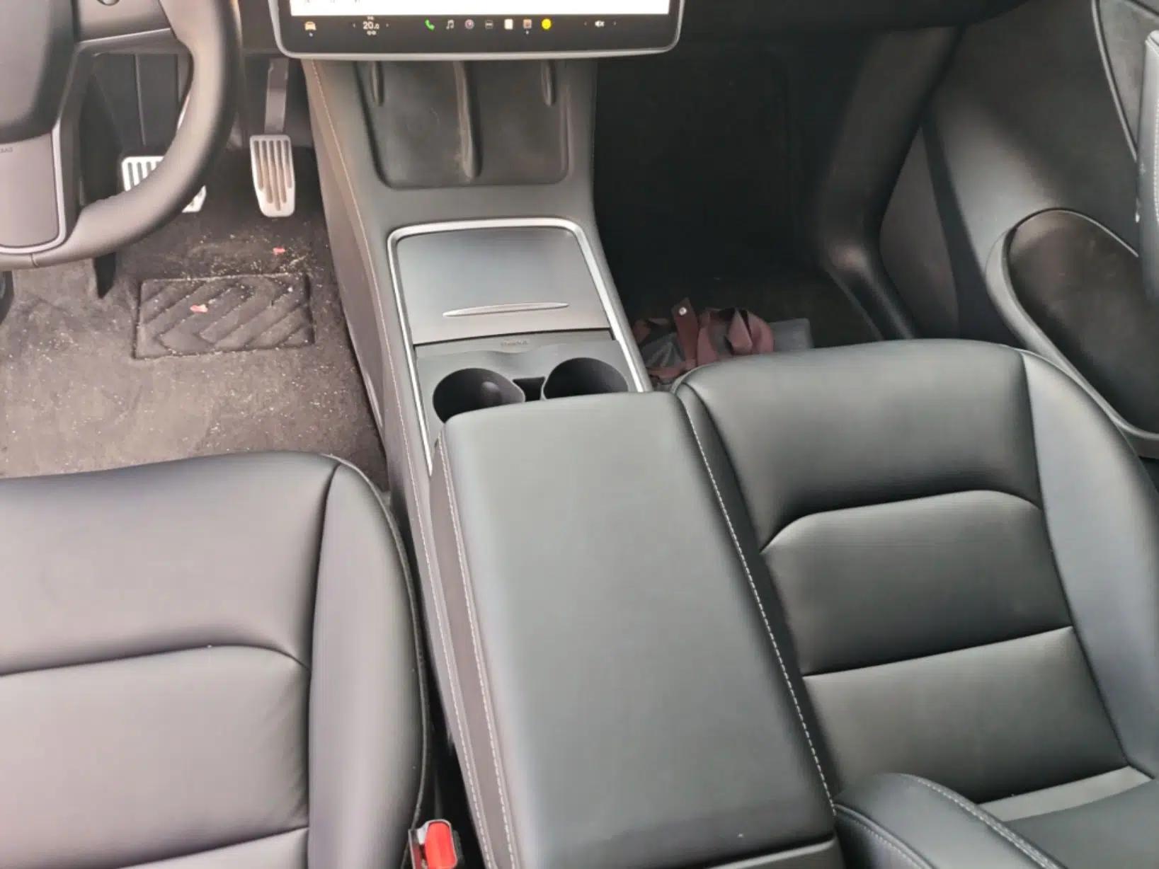 Tesla Model Y 2024 Rear-Wheel-Drive Version — миниатюра 16
