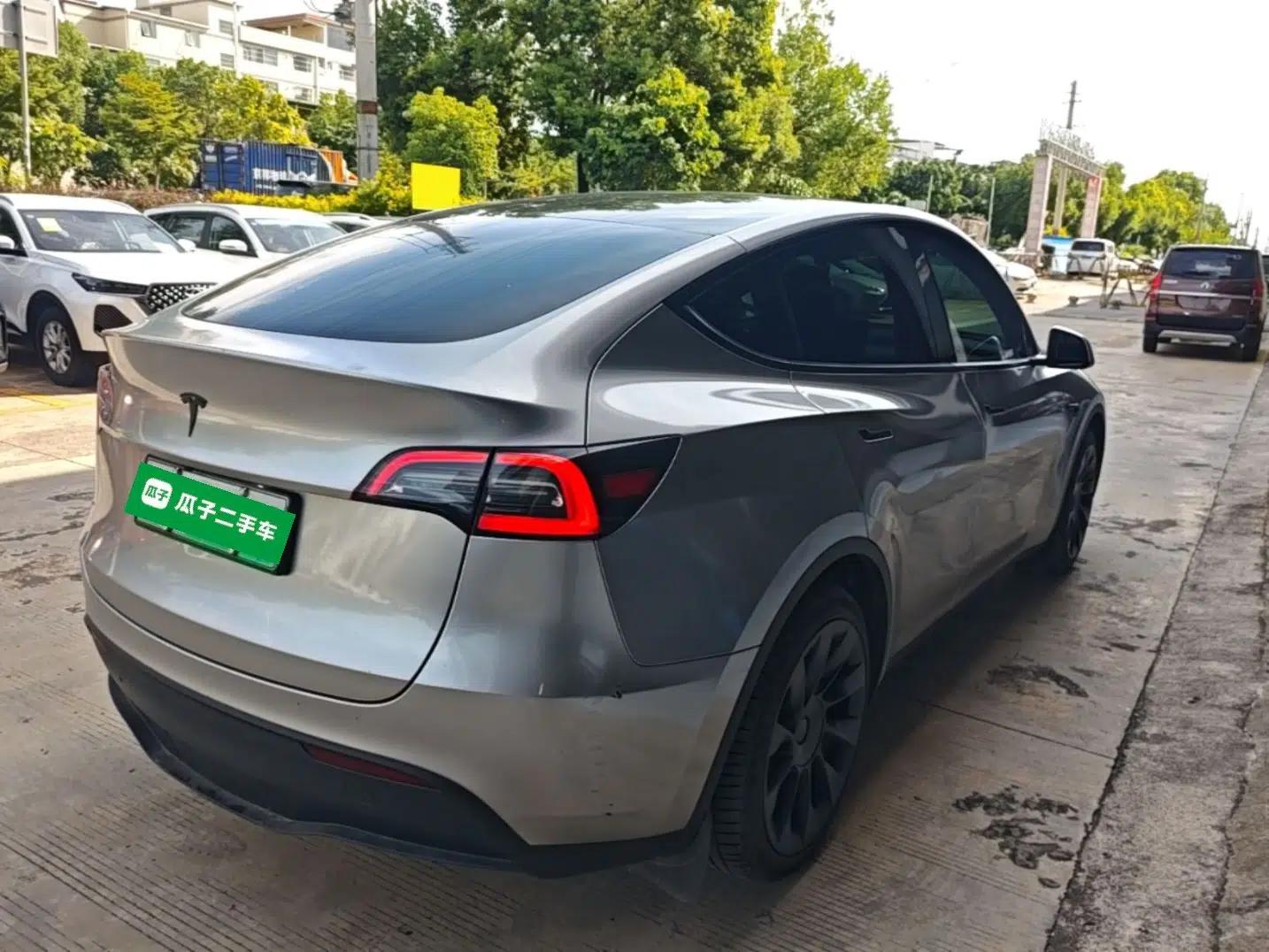 Tesla Model Y 2024 Rear-Wheel-Drive Version — миниатюра 6