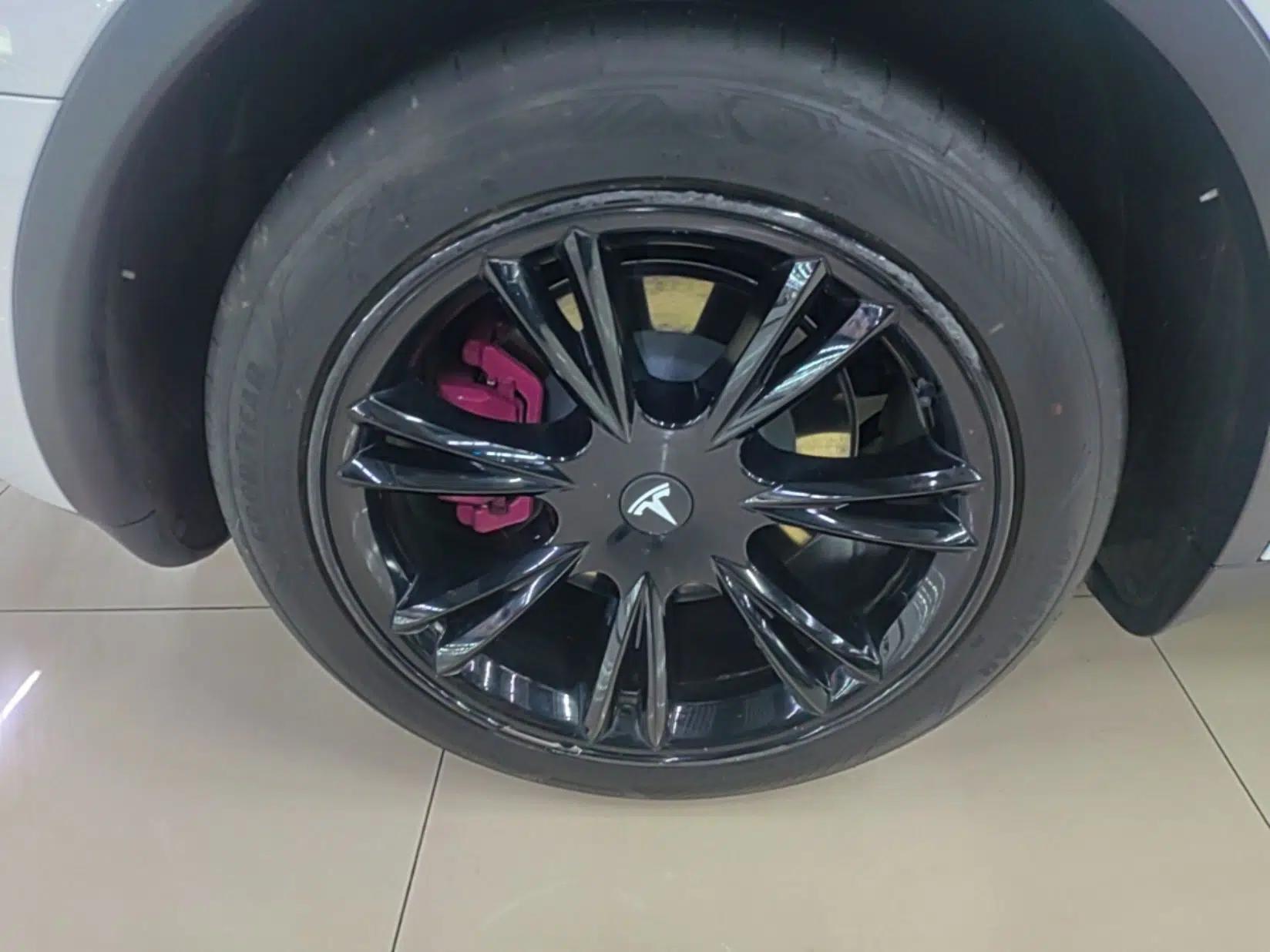 Tesla Model Y 2024 Rear-Wheel-Drive Version — миниатюра 11