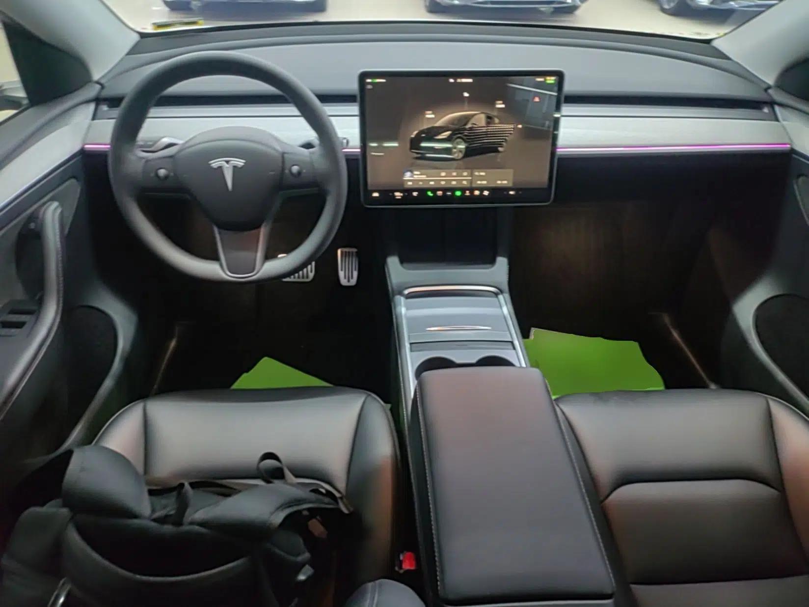 Tesla Model Y 2024 Rear-Wheel-Drive Version — миниатюра 12