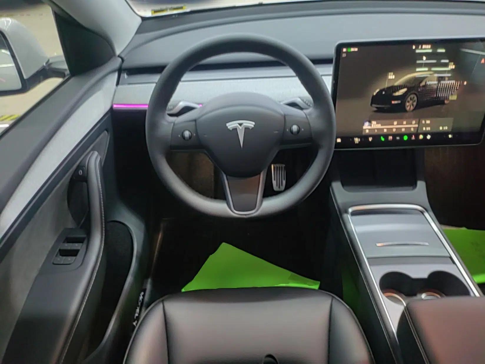 Tesla Model Y 2024 Rear-Wheel-Drive Version — миниатюра 13