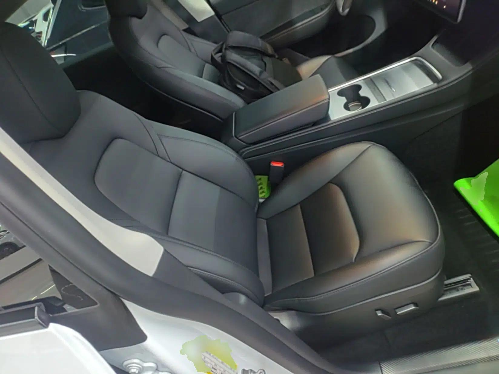 Tesla Model Y 2024 Rear-Wheel-Drive Version — миниатюра 19