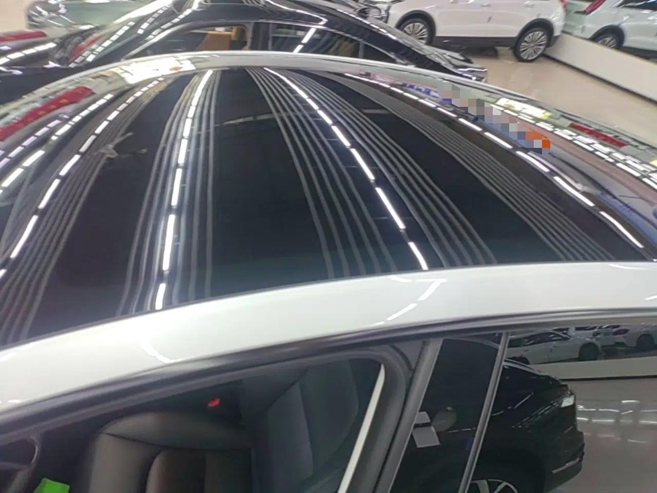 Tesla Model Y 2024 Rear-Wheel-Drive Version — миниатюра 7