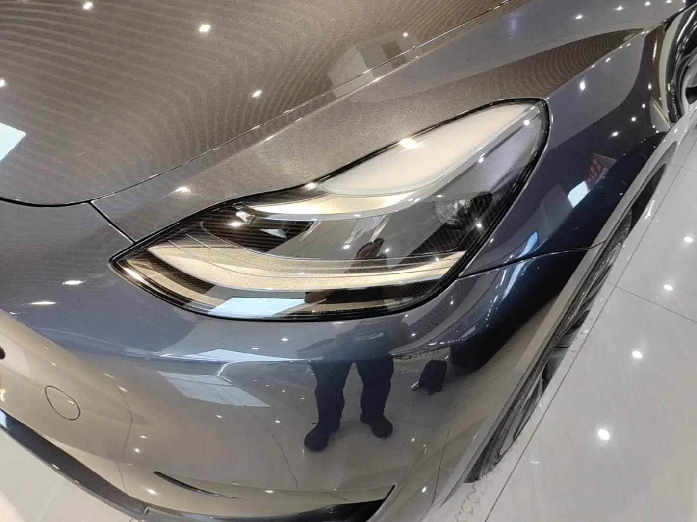 Tesla Model Y 2024 Rear-Wheel-Drive Version — миниатюра 8