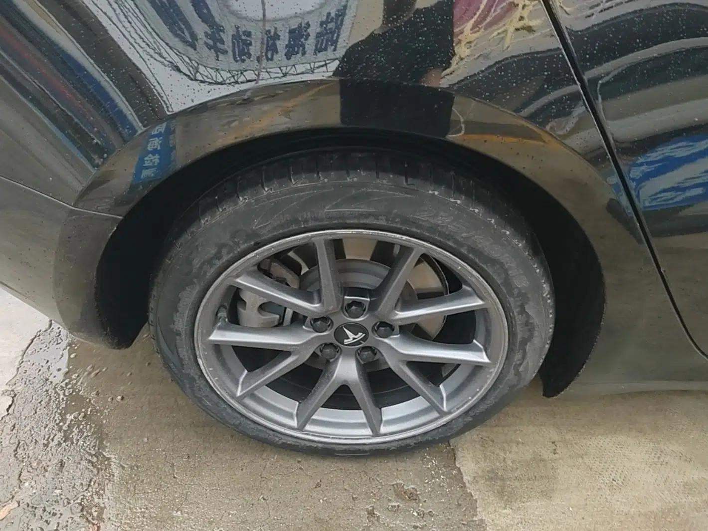 Tesla Model 3 2022 Rear-Wheel-Drive Version — миниатюра 11