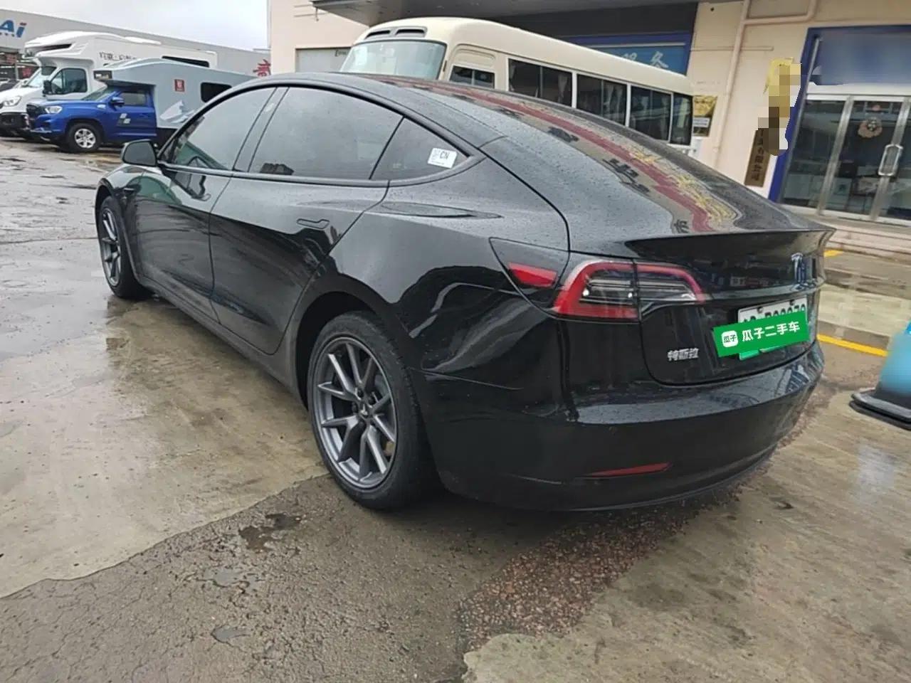 Tesla Model 3 2022 Rear-Wheel-Drive Version — миниатюра 4