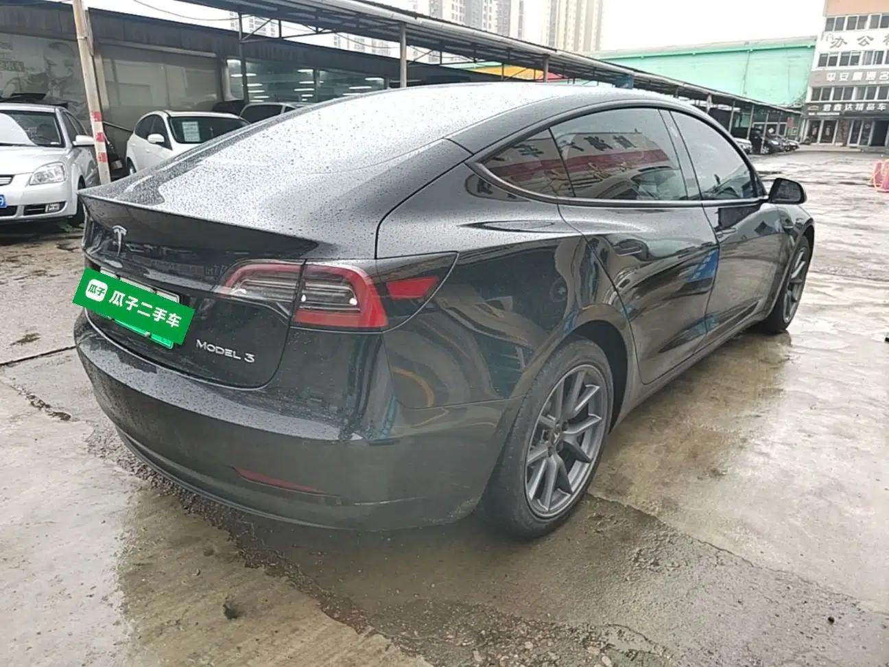 Tesla Model 3 2022 Rear-Wheel-Drive Version — миниатюра 6