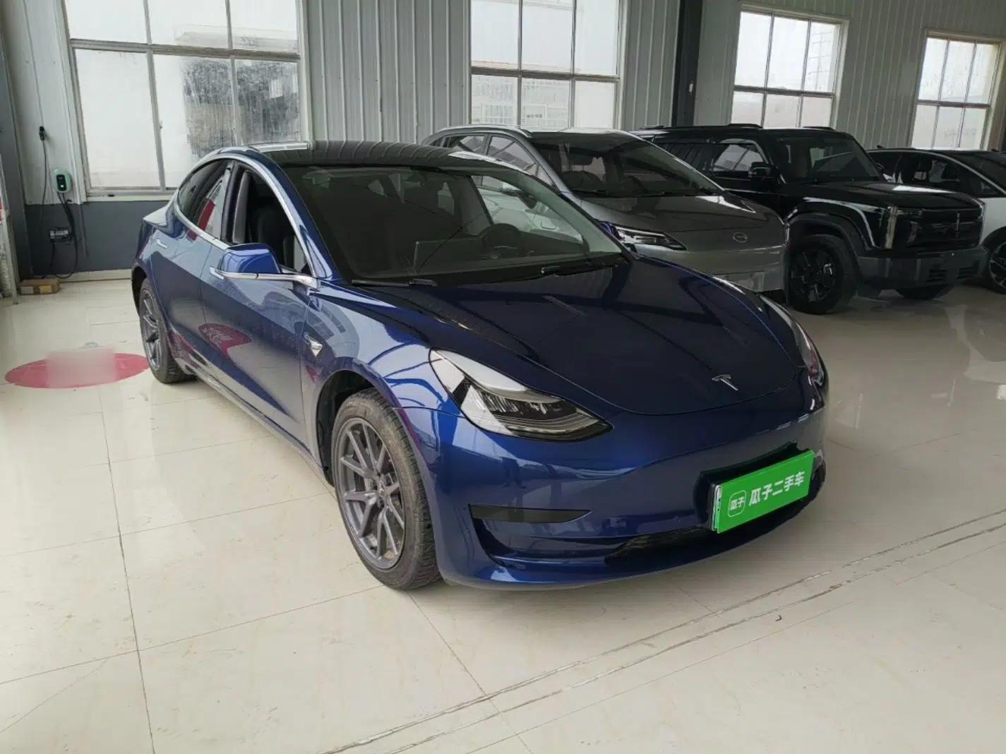 Tesla Model 3 2019 Standard Range Rear-Drive Upgraded Version — миниатюра 3