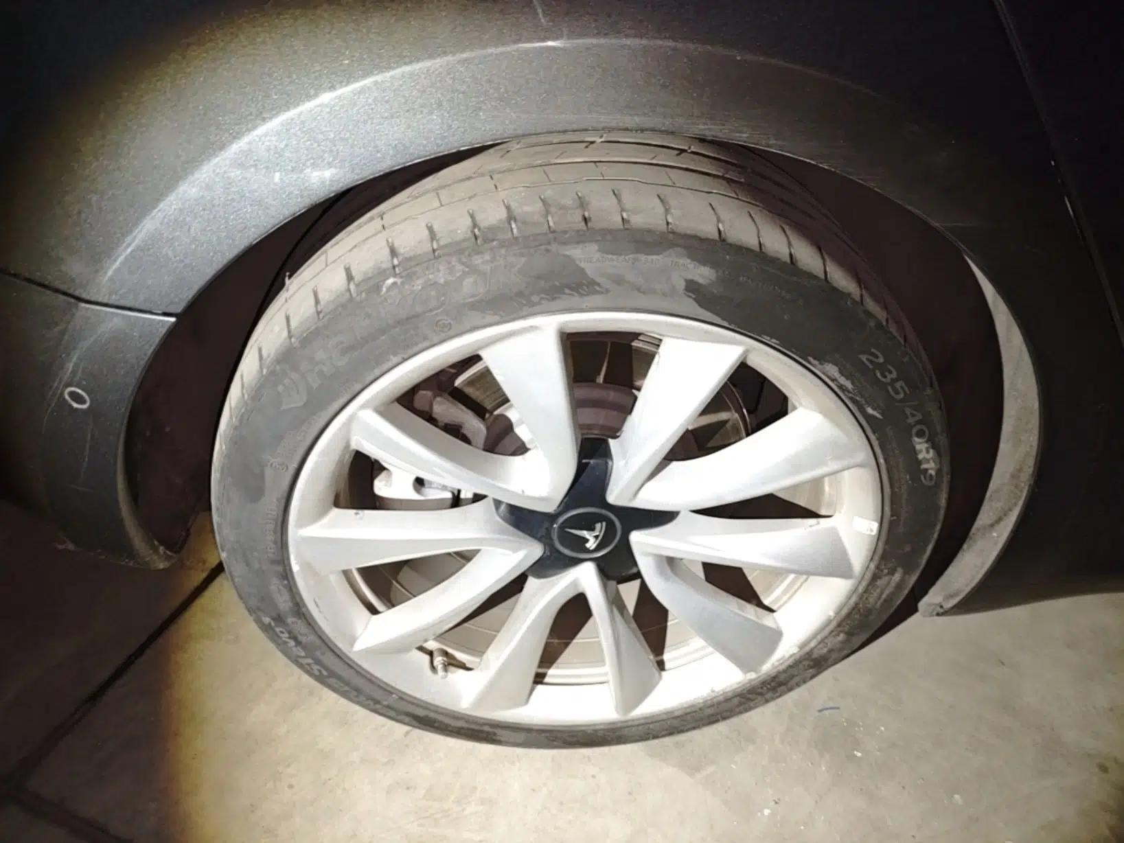 Tesla Model 3 2019 Standard Range Rear-Drive Upgraded Version — миниатюра 11
