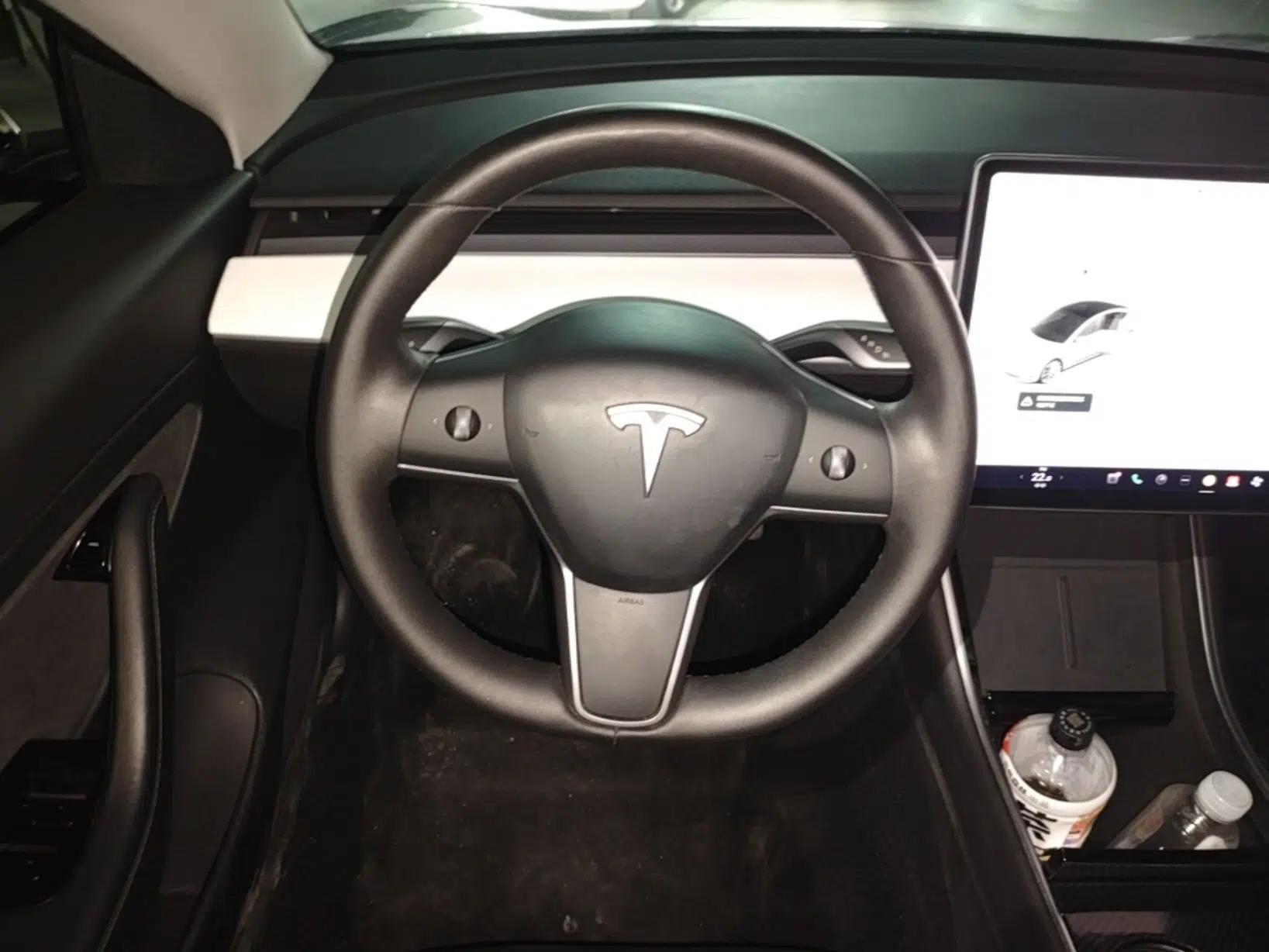 Tesla Model 3 2019 Standard Range Rear-Drive Upgraded Version — миниатюра 13