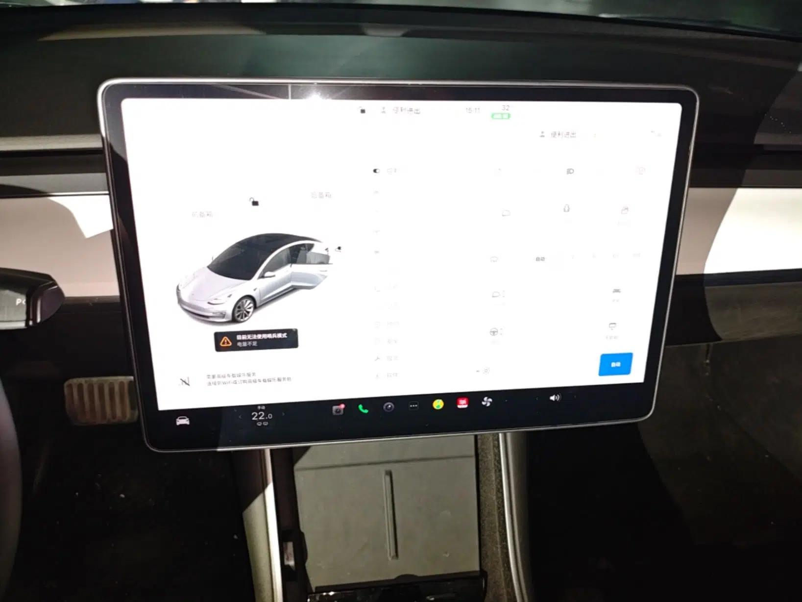 Tesla Model 3 2019 Standard Range Rear-Drive Upgraded Version — миниатюра 15
