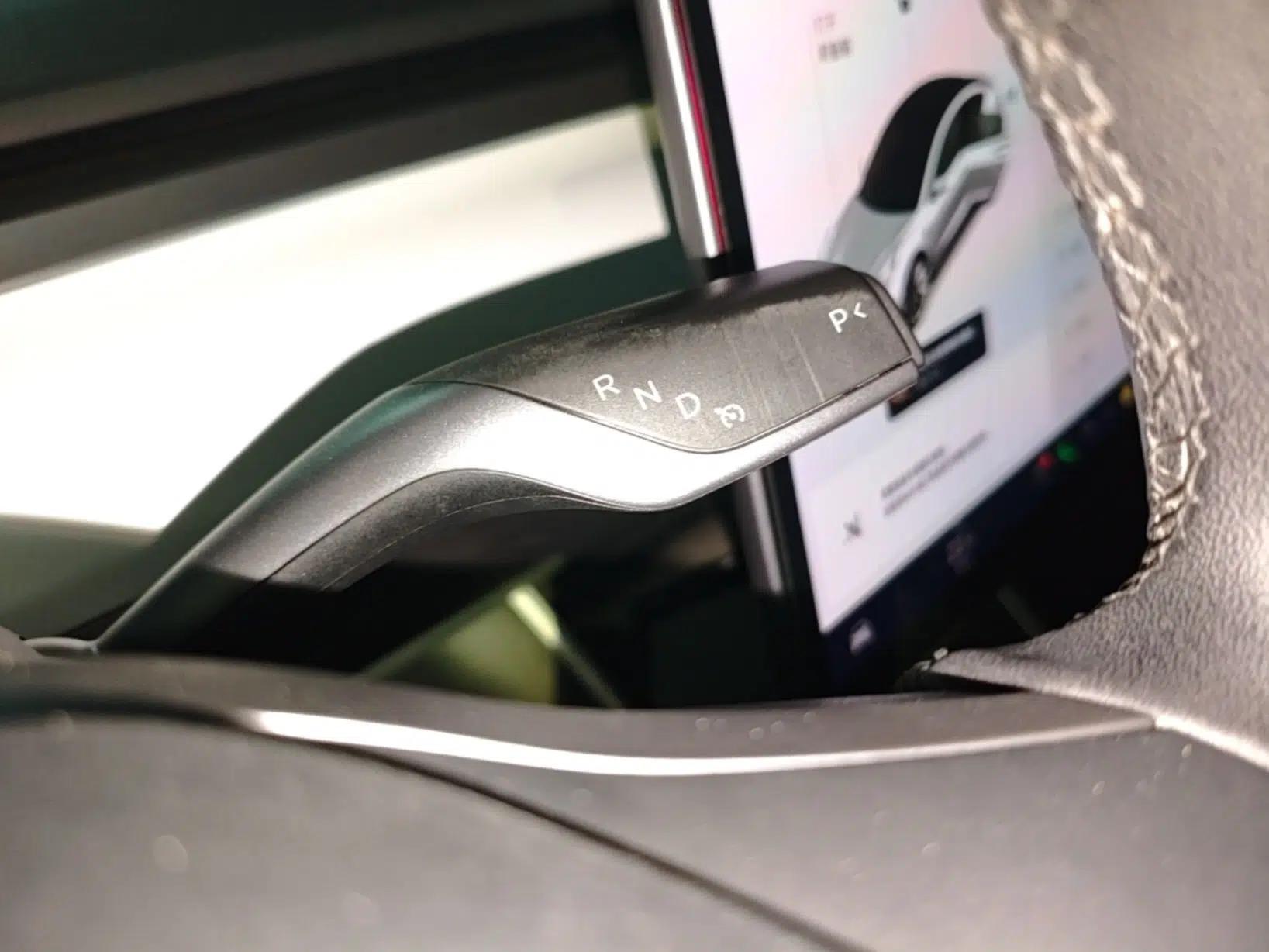 Tesla Model 3 2019 Standard Range Rear-Drive Upgraded Version — миниатюра 16