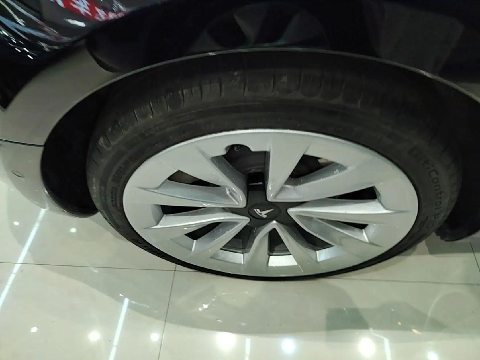 Tesla Model 3 2021 Standard Range Rear-Drive Upgraded Version — миниатюра 11