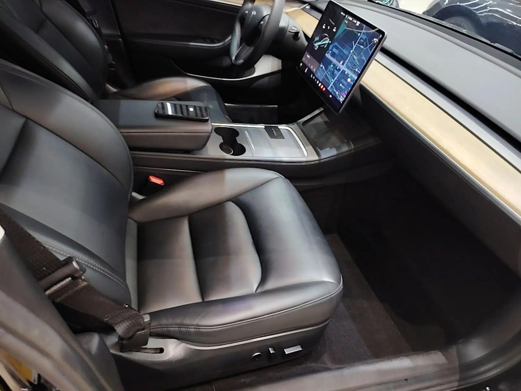 Tesla Model 3 2021 Standard Range Rear-Drive Upgraded Version — миниатюра 19