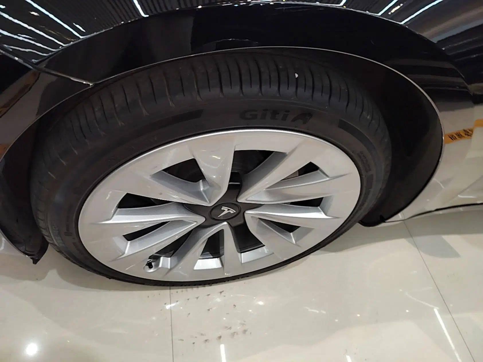 Tesla Model 3 2021 Standard Range Rear-Drive Upgraded Version — миниатюра 10