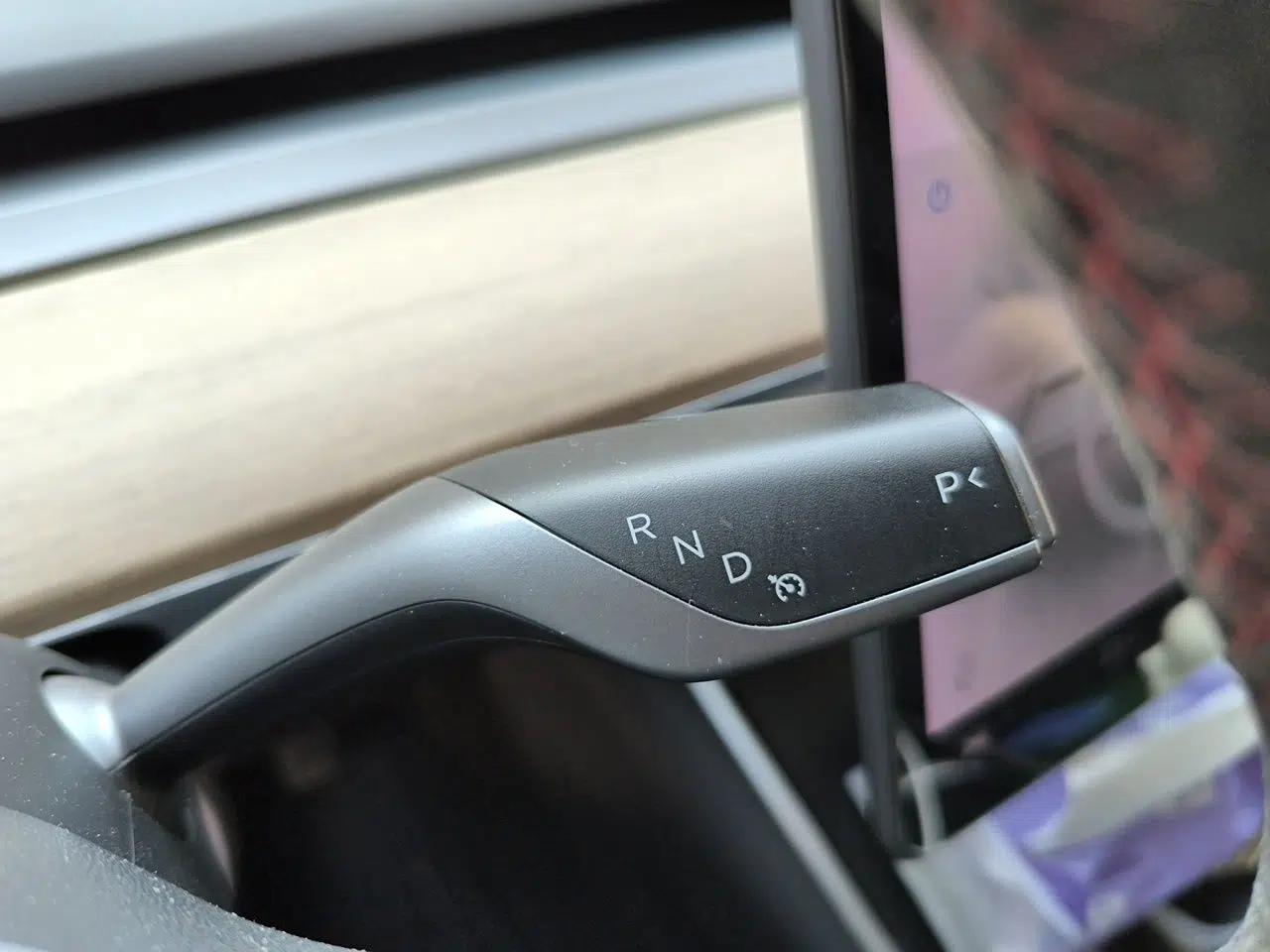 Tesla Model 3 2019 Long-Range Rear-Wheel-Drive Version — миниатюра 14