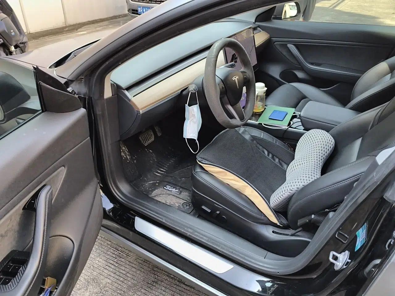 Tesla Model 3 2019 Long-Range Rear-Wheel-Drive Version — миниатюра 16
