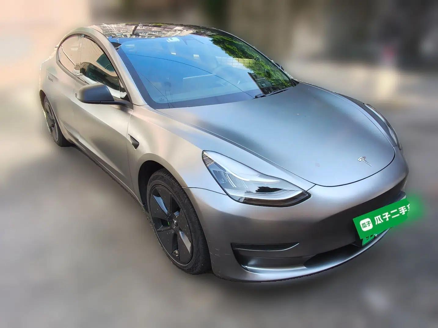 Tesla Model 3 2019 Long-Range Rear-Wheel-Drive Version — миниатюра 3
