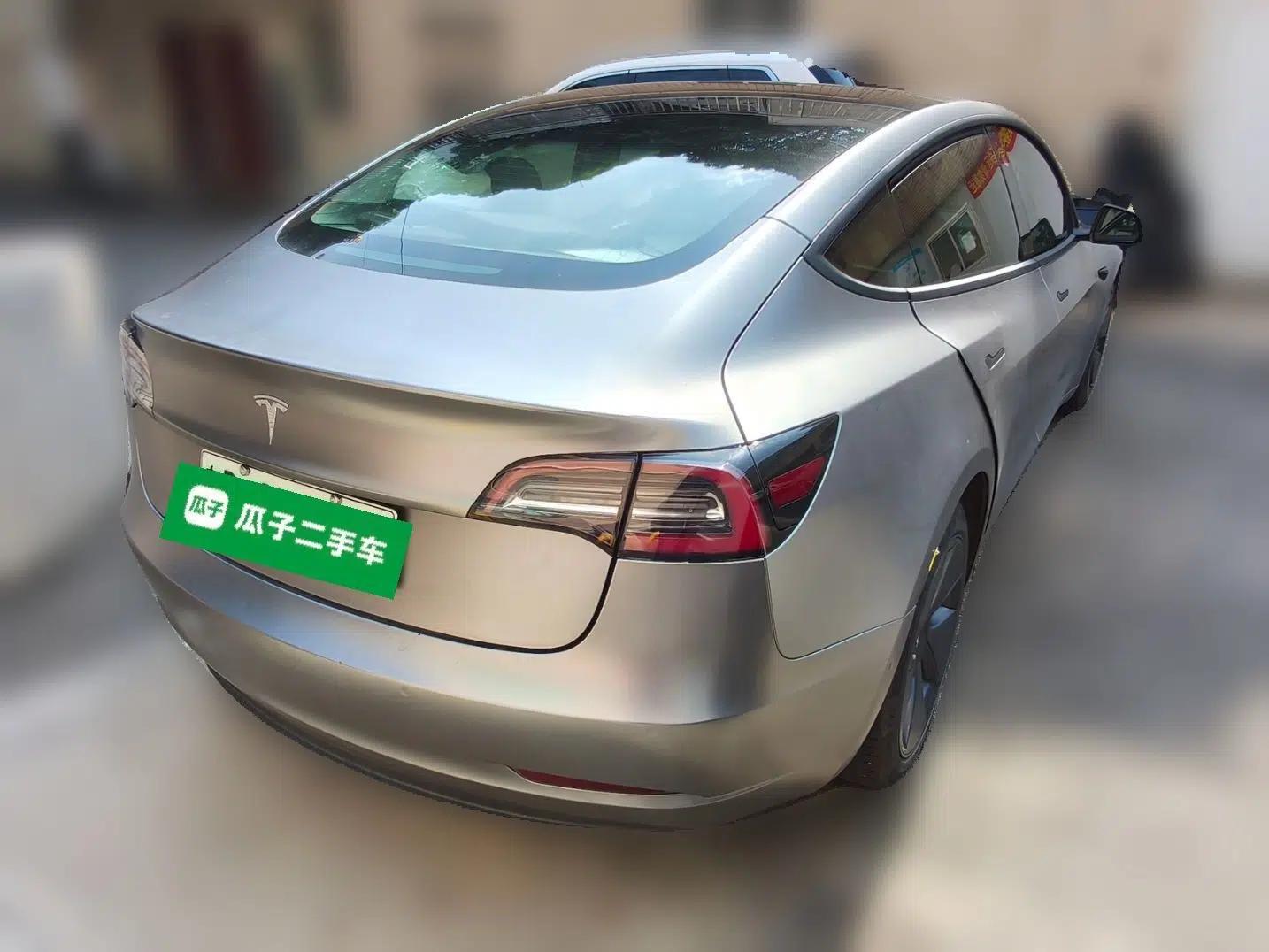 Tesla Model 3 2019 Long-Range Rear-Wheel-Drive Version — миниатюра 6