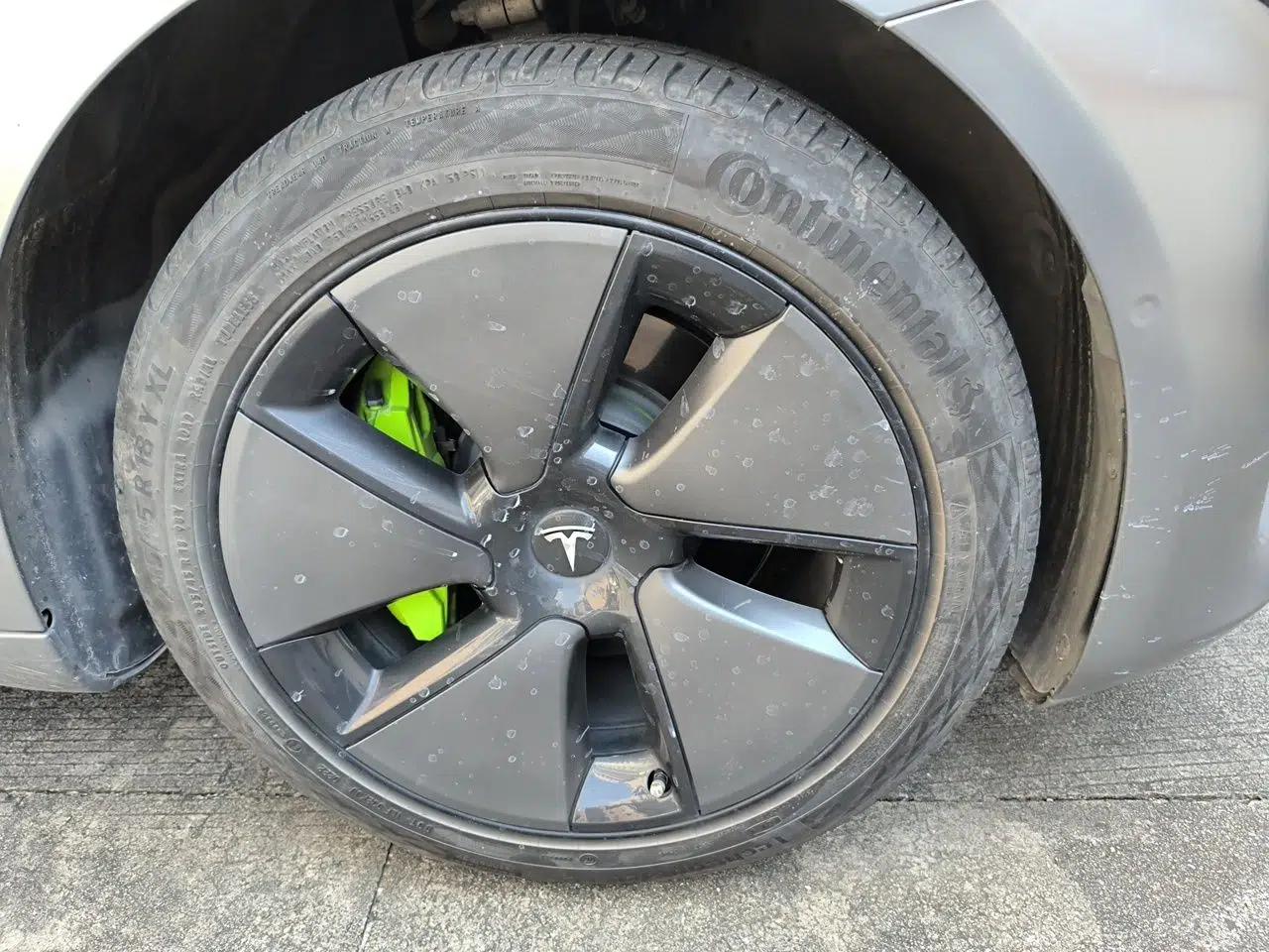 Tesla Model 3 2019 Long-Range Rear-Wheel-Drive Version — миниатюра 8