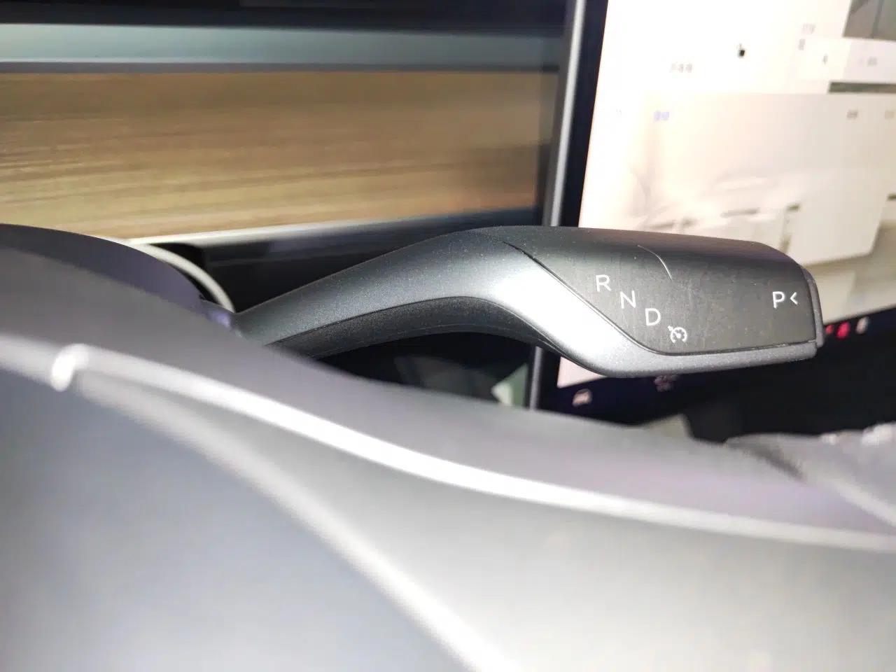 Tesla Model 3 2021 Standard Range Rear-Drive Upgraded Version — миниатюра 14