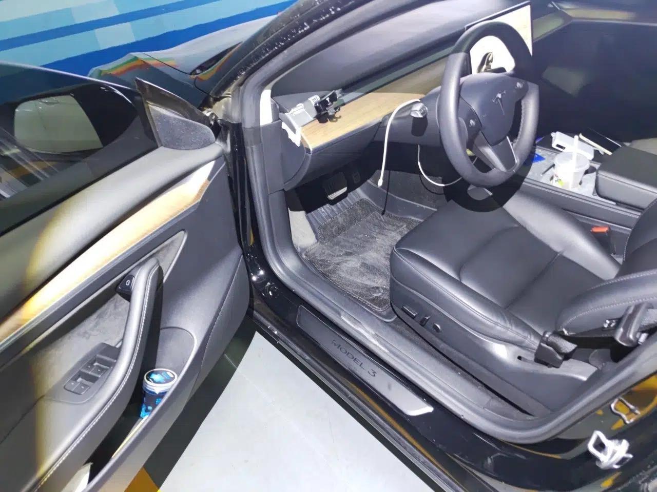 Tesla Model 3 2021 Standard Range Rear-Drive Upgraded Version — миниатюра 16