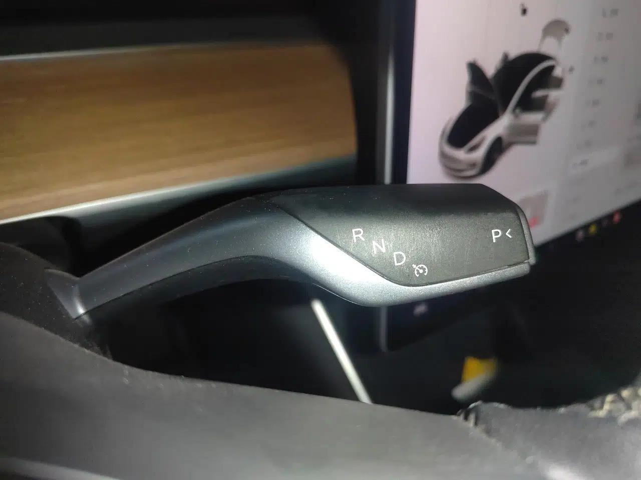 Tesla Model 3 2020 Standard Range Rear-Wheel Drive Upgraded Version — миниатюра 14