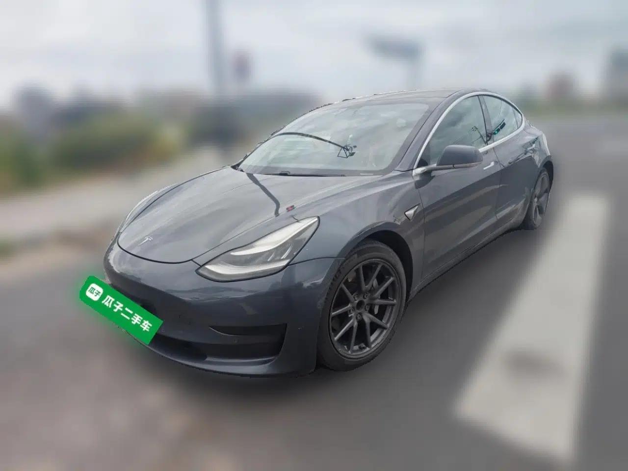 Tesla Model 3 2019 Standard Range Rear-Drive Upgraded Version — миниатюра 1
