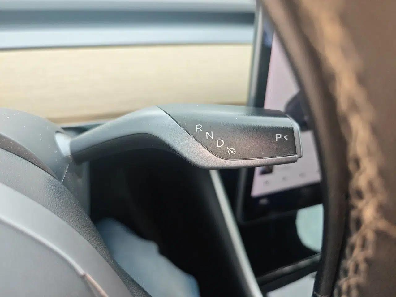 Tesla Model 3 2019 Standard Range Rear-Drive Upgraded Version — миниатюра 14