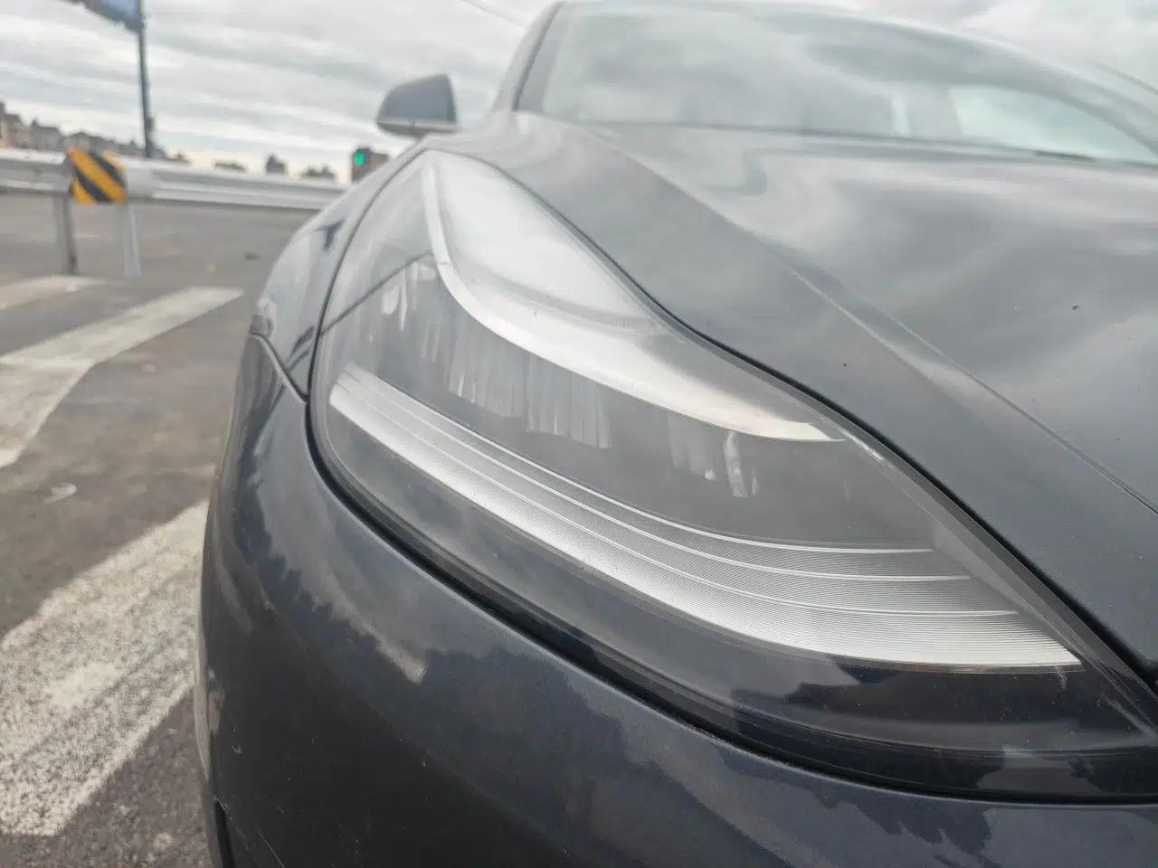 Tesla Model 3 2019 Standard Range Rear-Drive Upgraded Version — миниатюра 7