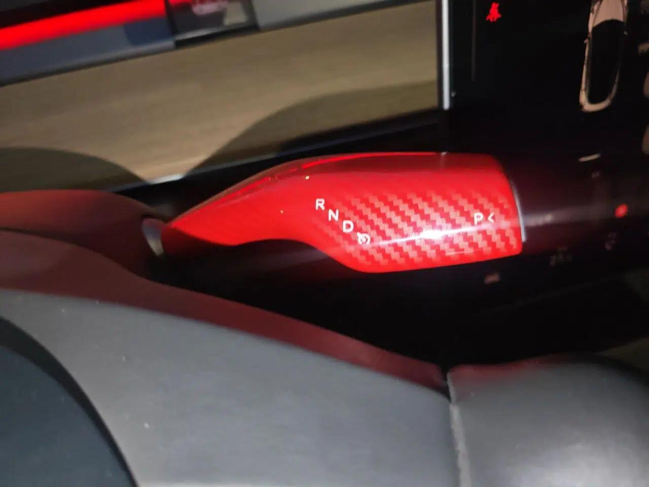 Tesla Model 3 2021 Performance High-Performance All-Wheel-Drive Version — миниатюра 14