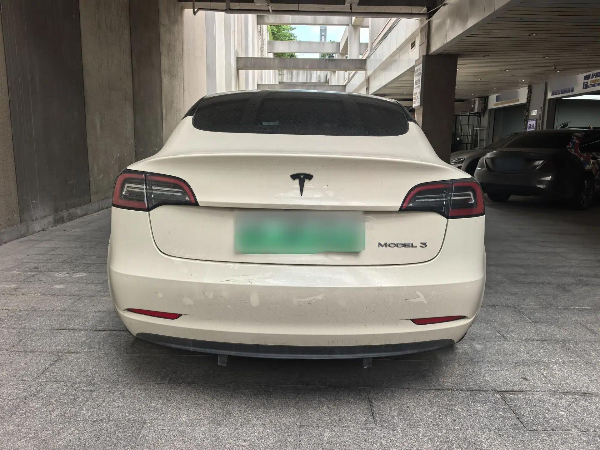 Tesla Model 3 2022 Rear-Wheel-Drive Version — миниатюра 5