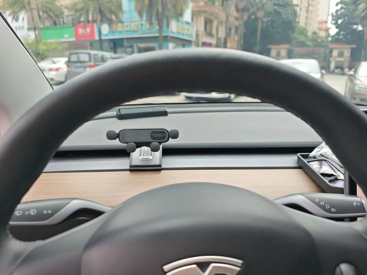 Tesla Model 3 2022 Rear-Wheel-Drive Version — миниатюра 8