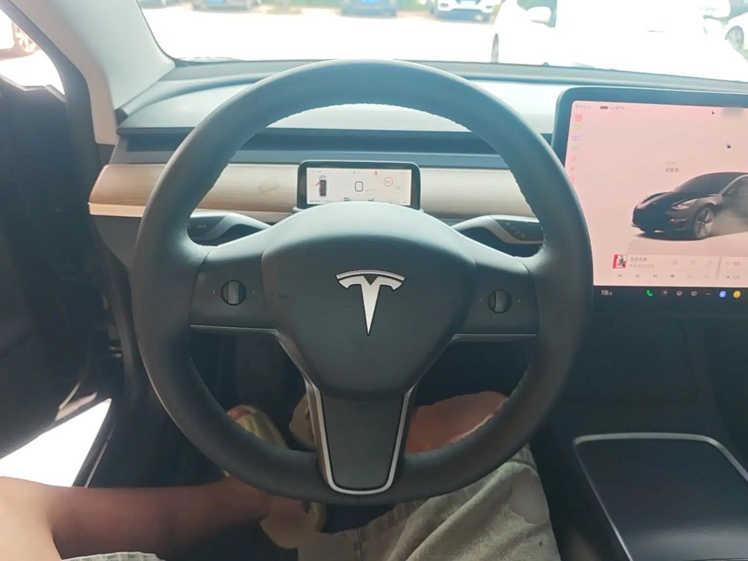 Tesla Model 3 2022 Rear-Wheel-Drive Version — миниатюра 21