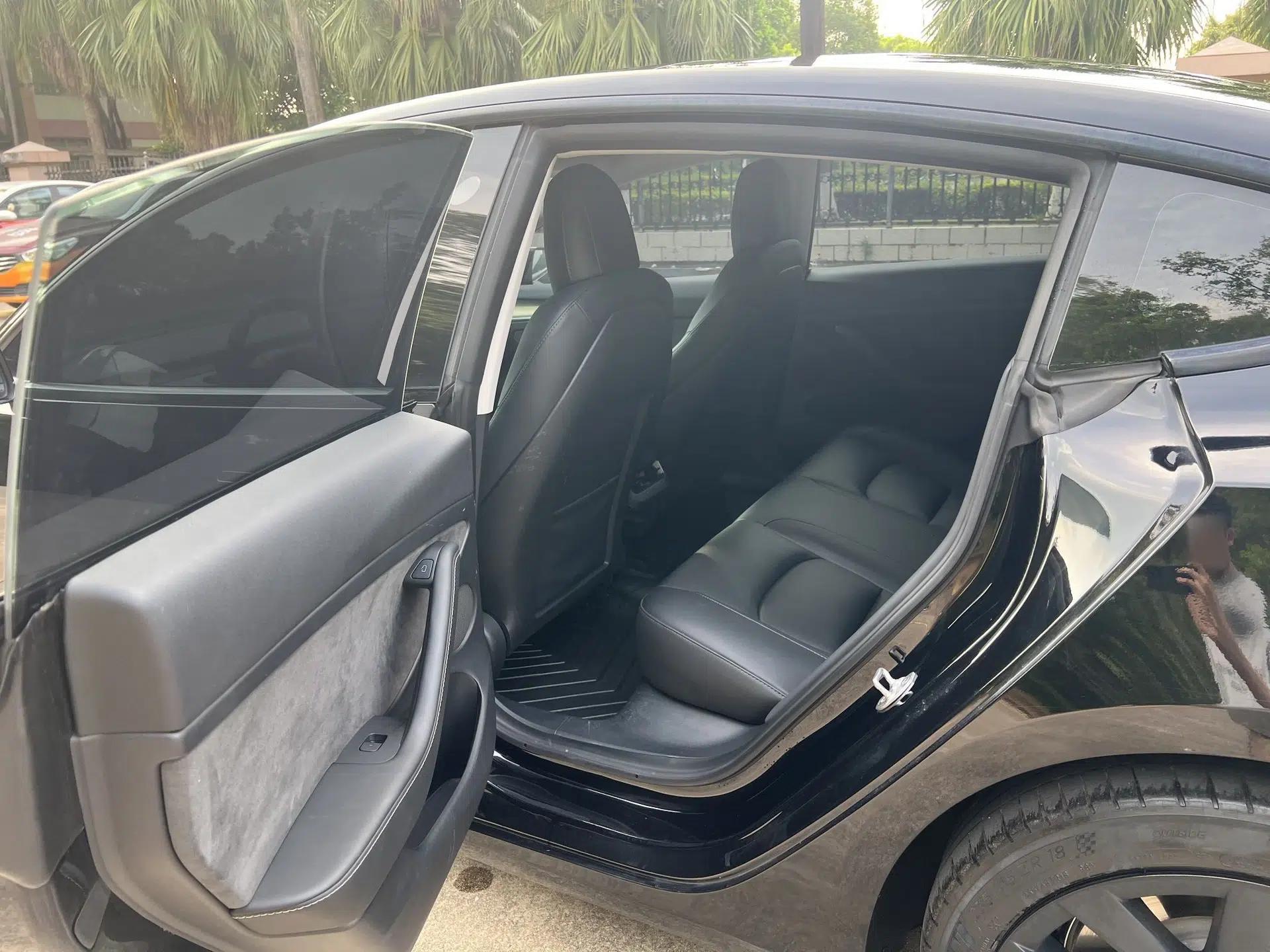 Tesla Model 3 2022 Rear-Wheel-Drive Version — миниатюра 33