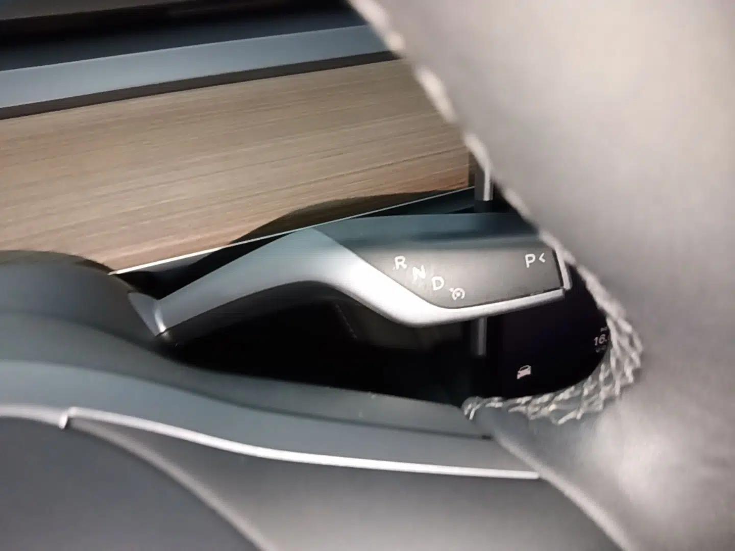 Tesla Model 3 2022 Rear-Wheel-Drive Version — миниатюра 16