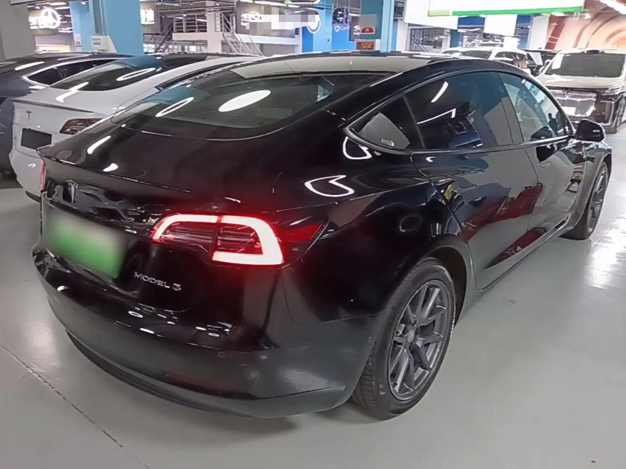 Tesla Model 3 2022 Rear-Wheel-Drive Version — миниатюра 6