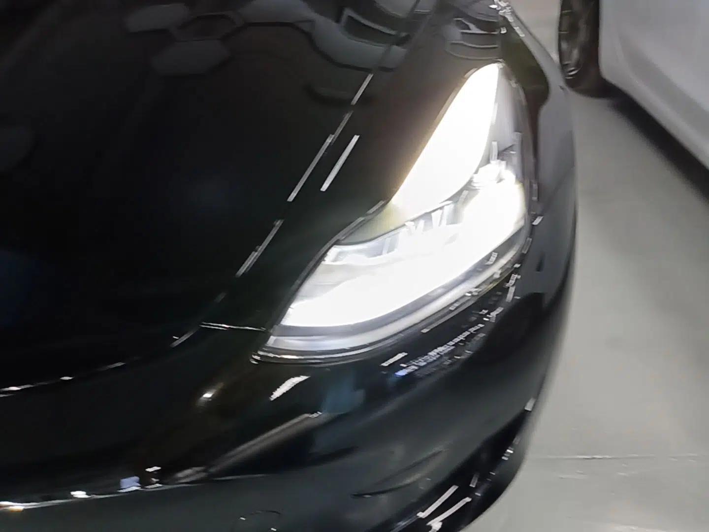 Tesla Model 3 2022 Rear-Wheel-Drive Version — миниатюра 8
