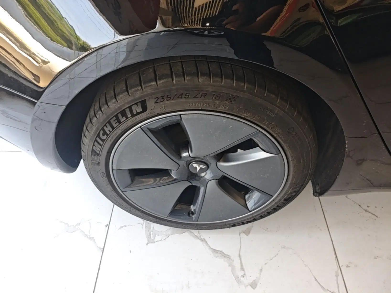Tesla Model 3 2022 Rear-Wheel-Drive Version — миниатюра 11