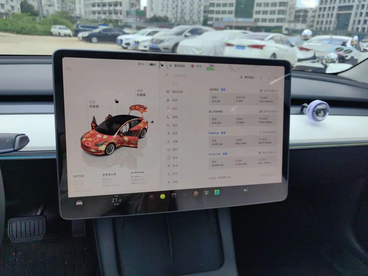 Tesla Model 3 2022 Rear-Wheel-Drive Version — миниатюра 11