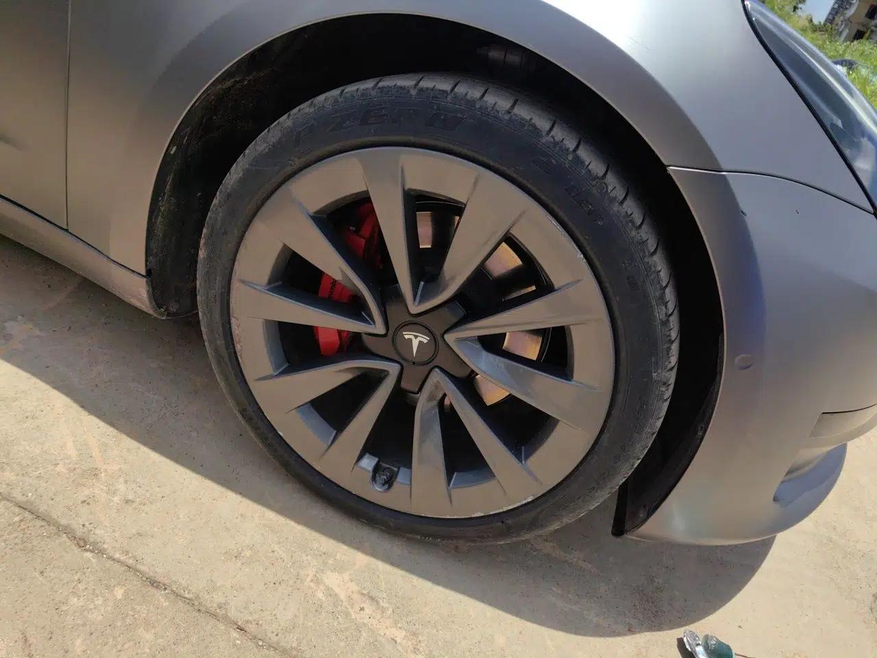 Tesla Model 3 2022 Rear-Wheel-Drive Version — миниатюра 8