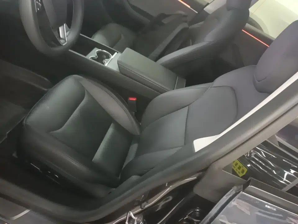 Tesla Model 3 2023 Rear-Wheel-Drive Version — миниатюра 17