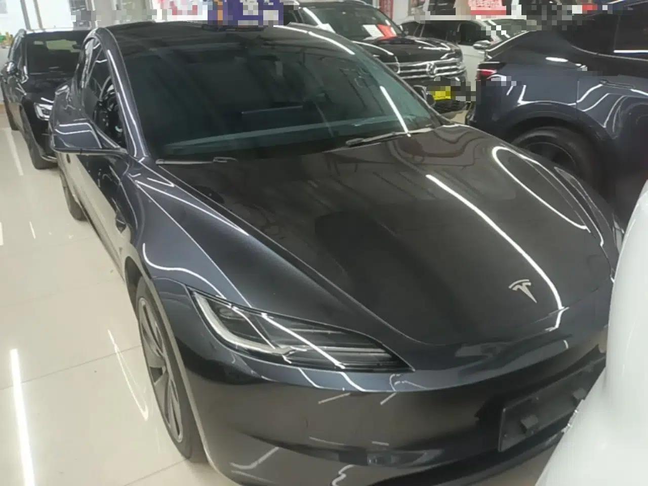 Tesla Model 3 2023 Rear-Wheel-Drive Version — миниатюра 3
