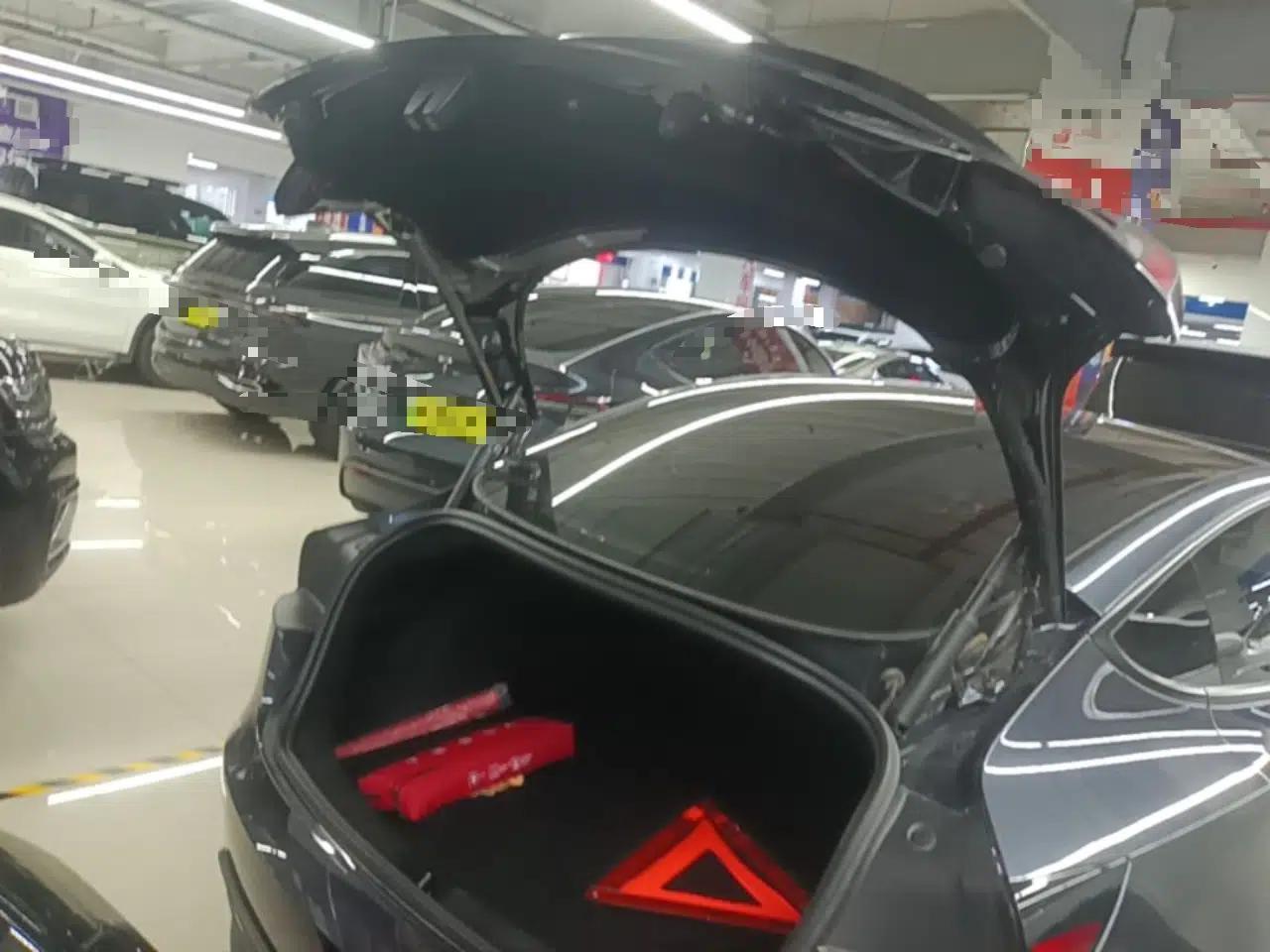 Tesla Model 3 2023 Rear-Wheel-Drive Version — миниатюра 22