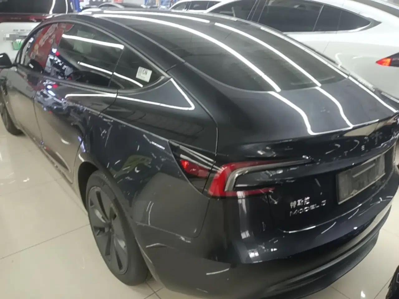 Tesla Model 3 2023 Rear-Wheel-Drive Version — миниатюра 4