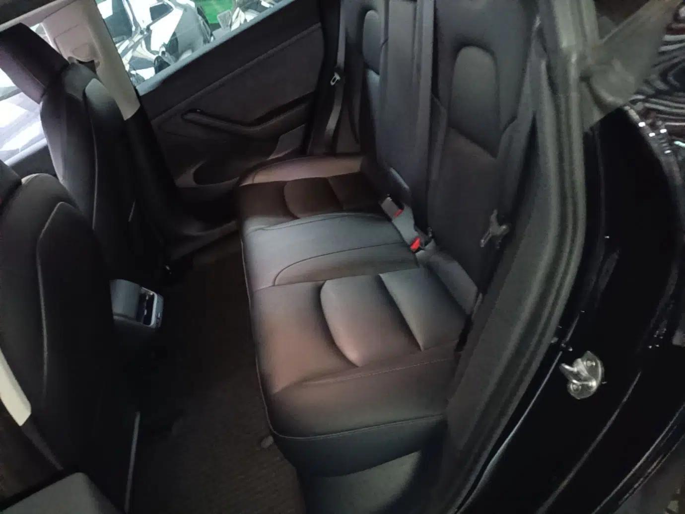 Tesla Model 3 2022 Performance High-Performance All-Wheel-Drive Version — миниатюра 25